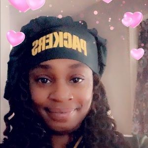 Meet your Posher, Chanel